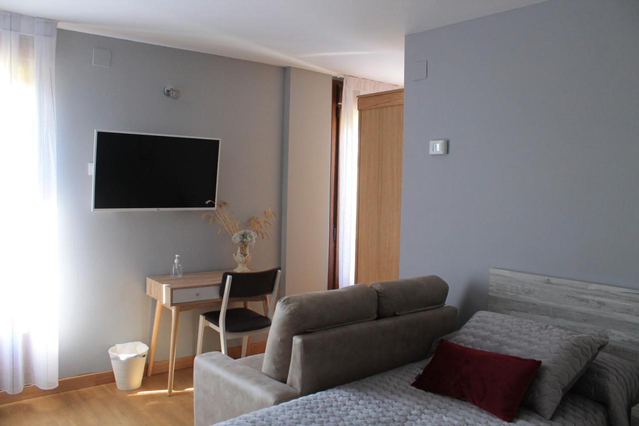 Apartamentos Turisticos Escorraladas Baltanás 外观 照片