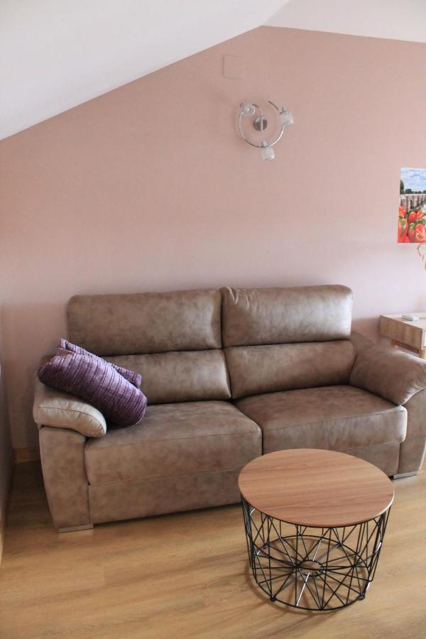 Apartamentos Turisticos Escorraladas Baltanás 外观 照片